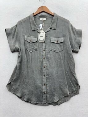 Entro Women’s Small Beige Linen Blend Button Down Shirt NWT